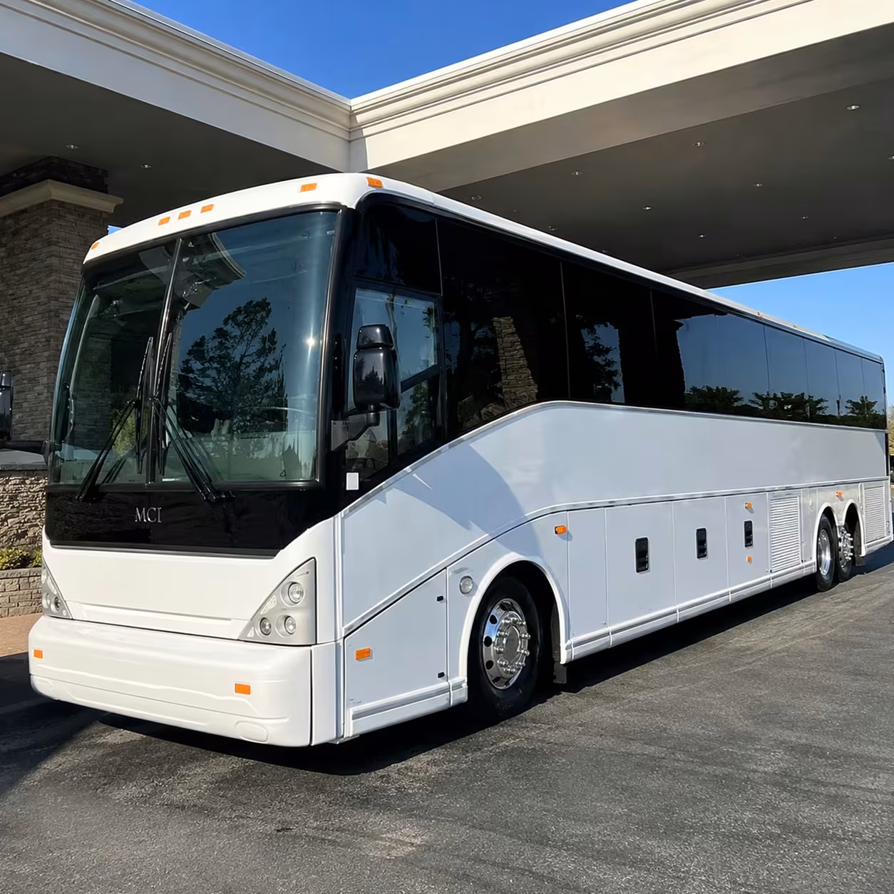 roseville charter buses to golden 1 center concerts