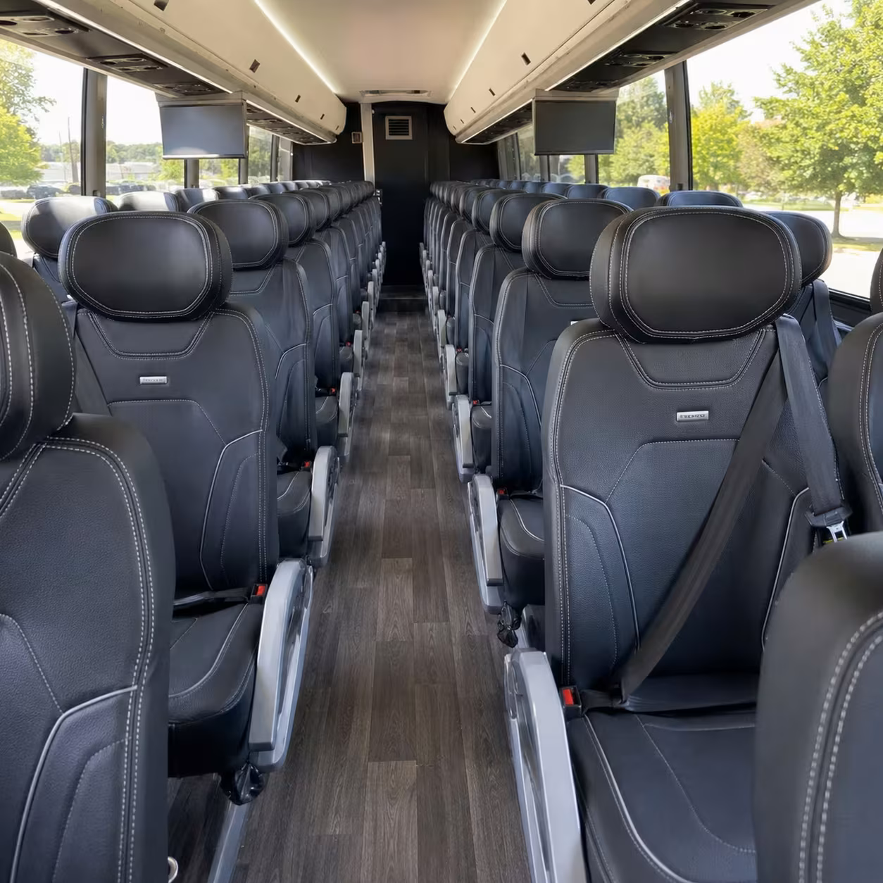 roseville charter buses to golden 1 center for kings games
